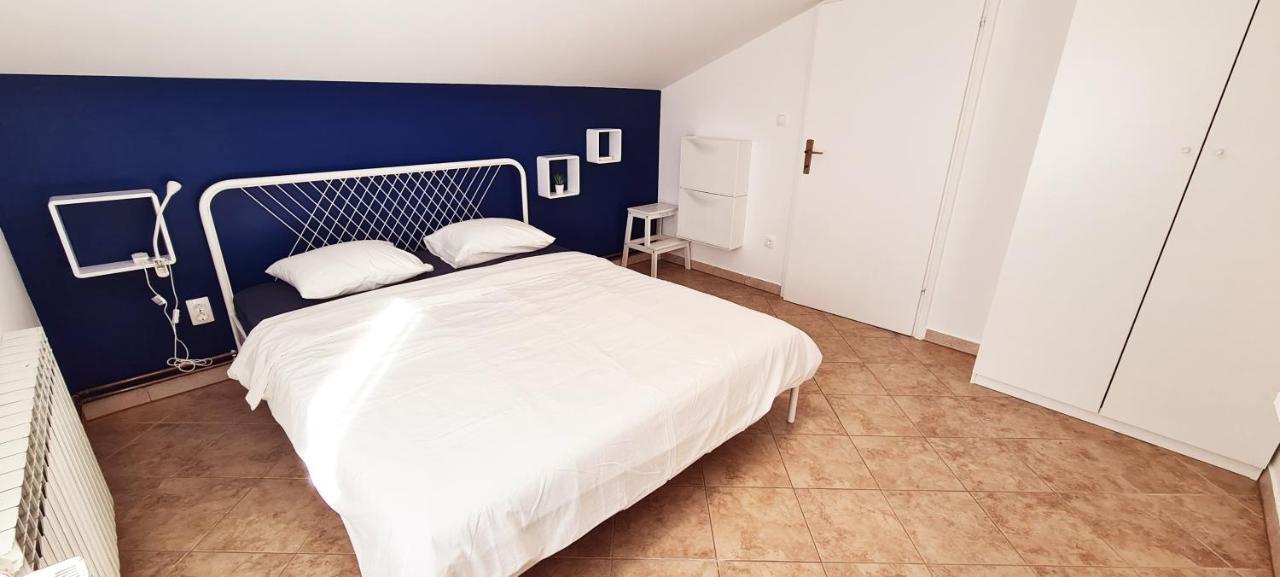 Dora Apartmán